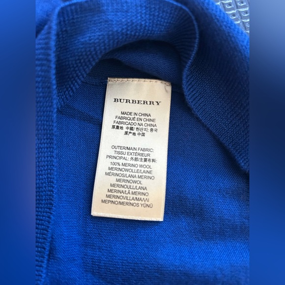 SALE! Burberry Women’s Sweater Size Small, Loving Kindness Everyday - Picture 9 of 16
